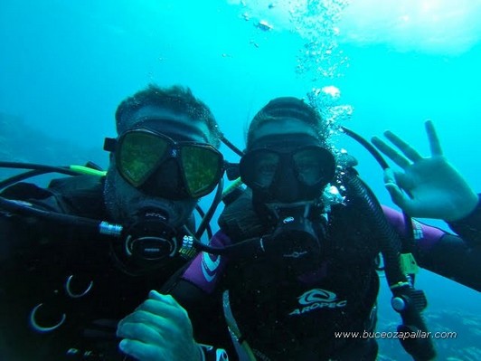 ongée sous-marine au “moai subermergé” (23m) – Hanga Roa